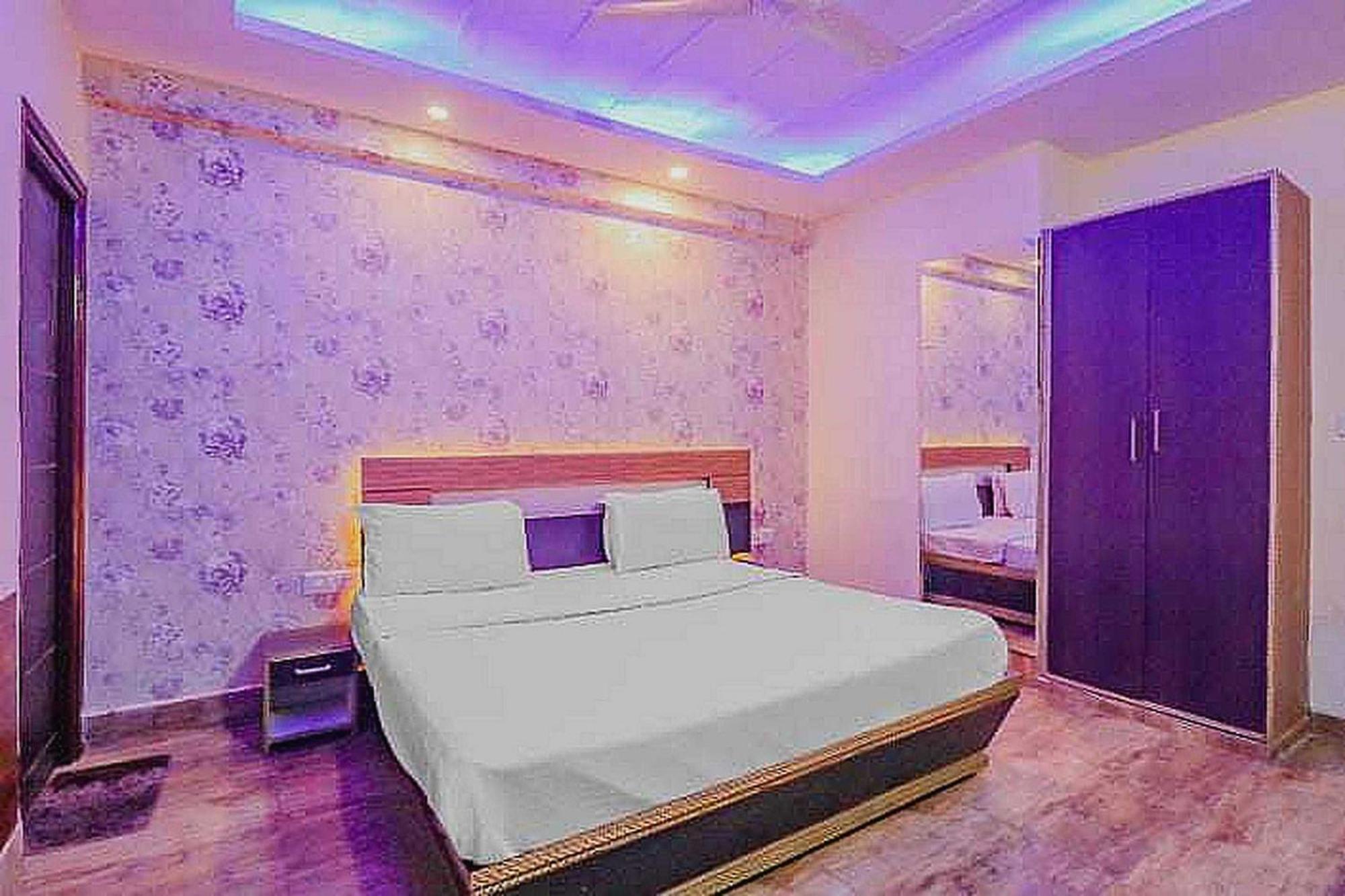 Super Hotel O Vivaan Residency Rohtak Esterno foto